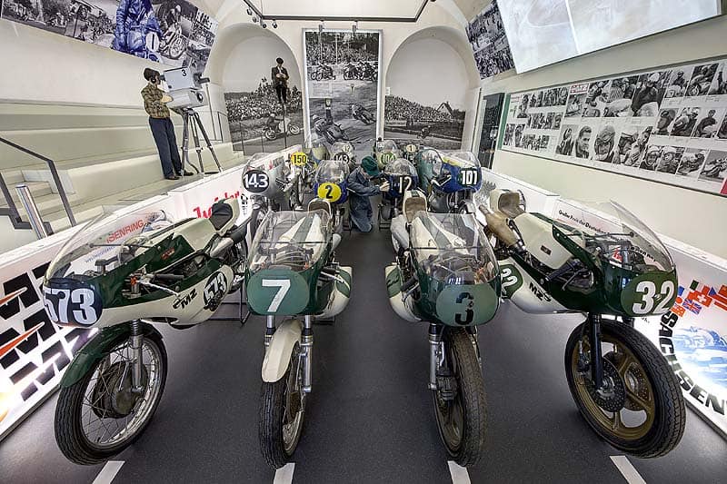 Slot Augustusburg-motorfietsen-familievakanties.nl