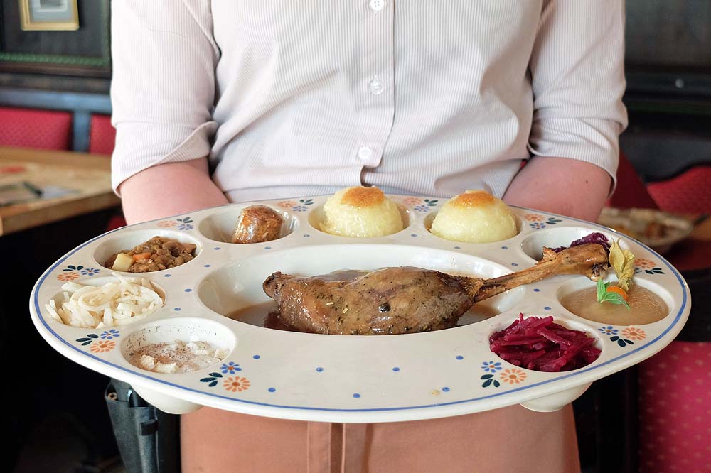 Annaberg-Buchholz-Ertsgebergte-Saksen-Ratskeller Zum Neinerlaa-Familievakanties.nl